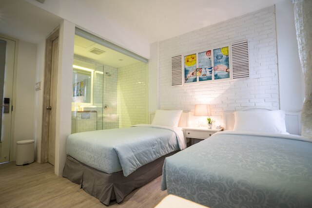 サマーバード - ベッド アンド ブラッスリー