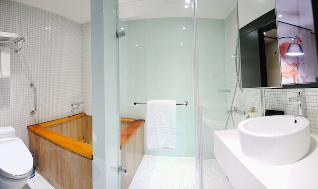 エナジー イン (能量旅店)