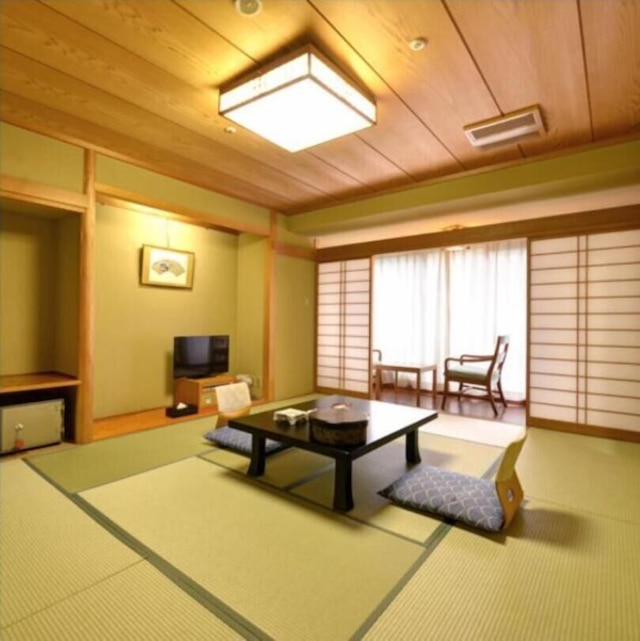 ものぐさの宿 花千郷