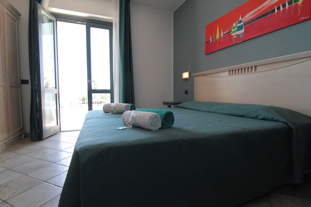 ホテル クラブ セリヌンテ ビーチ アイモリ