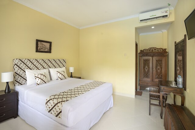 ホテル ダイアナ ジョグジャ