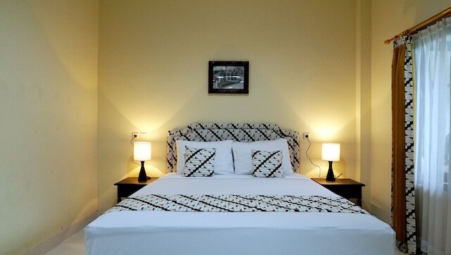 ホテル ダイアナ ジョグジャ