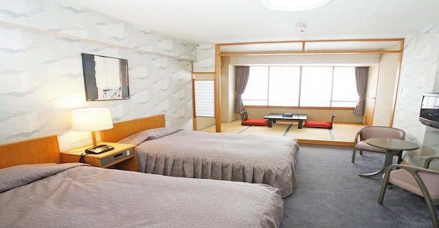 ホテルラヴィエ川良