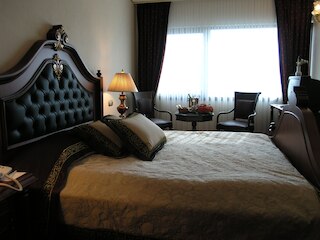 ドーガ レジデンス