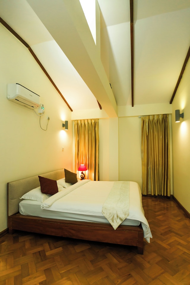 アンバサダー ヒル