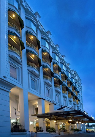 ローセノ プラザ