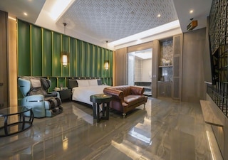 フォン ツォイ モーテル (楓采汽車旅館)