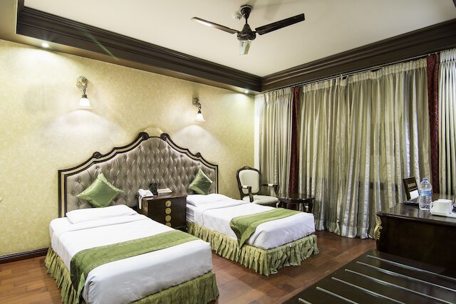 トリーボ ロイス ニュー フレンズ コロニー