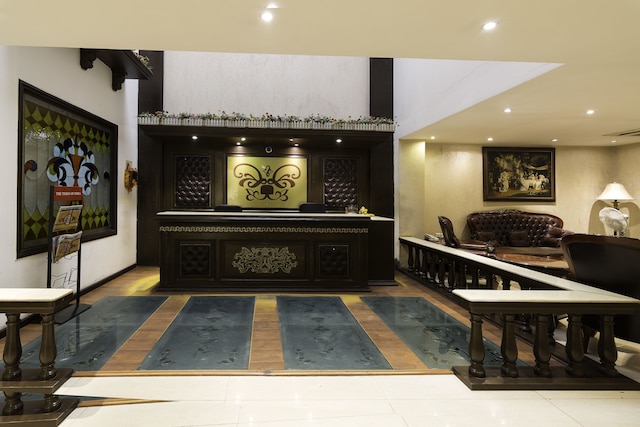 トリーボ ロイス ニュー フレンズ コロニー