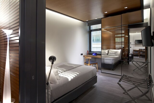 メット 34 アテネ