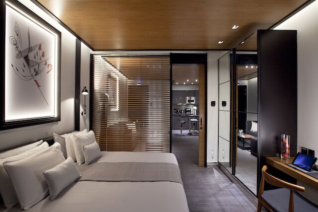 メット 34 アテネ