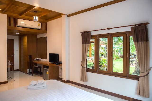 ツリー ホーム プラス ホーム ステイ