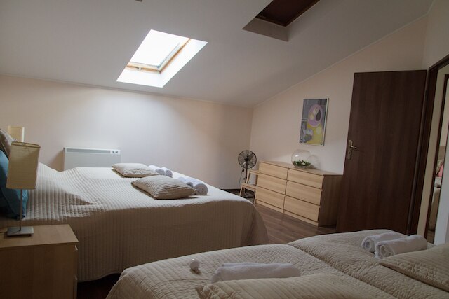 ラウンジ アパートメンツ