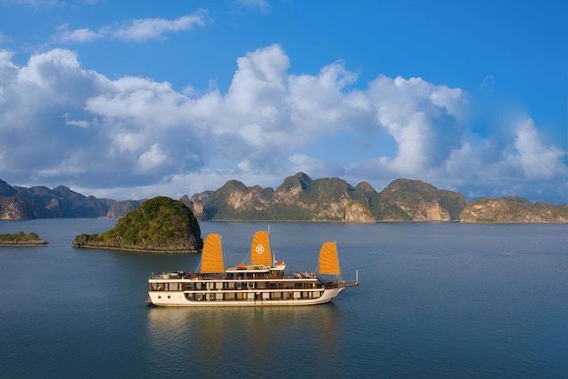 ゴールデン ムーン スイート ホテル