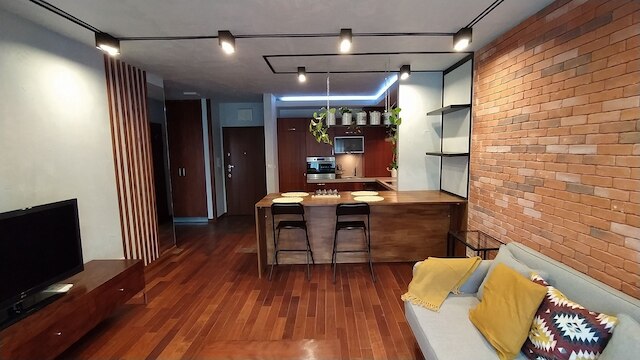 トーナウ シティ アパートホテル