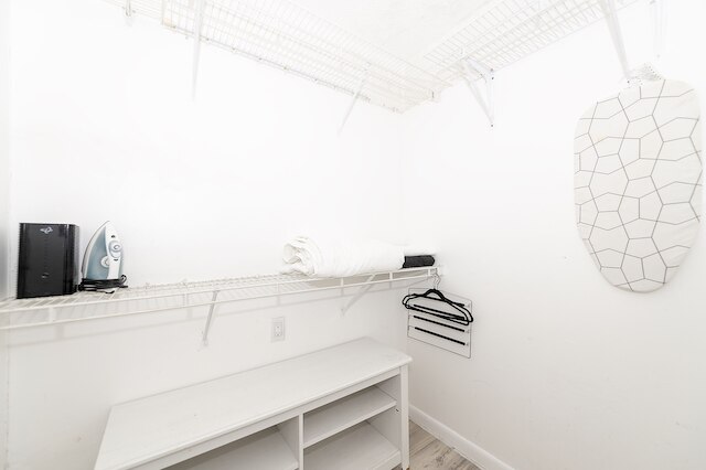 アール デコ オーシャン ウォーク アパートメンツ