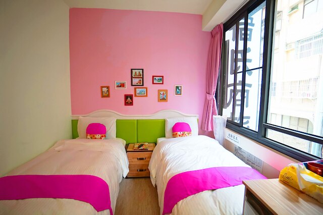 ライチテ ホテル ラブ リバー (來七桃旅店愛河館)