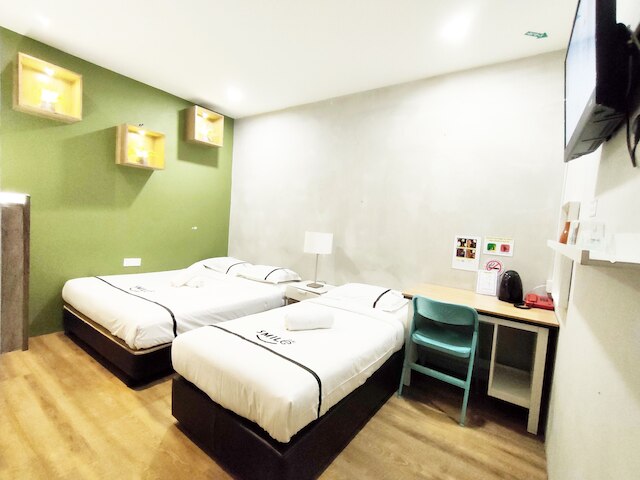 スマイル ホテル ダナウ コタ