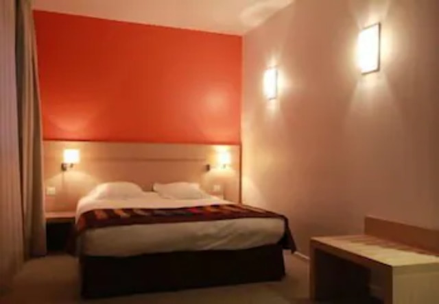 エザティテュード ホテル