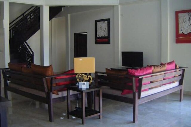 バルナ ヴィラズ