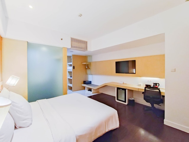 ブリッツ ホテル カラワン