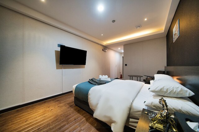 スウォン ドノ 1796 ホテル