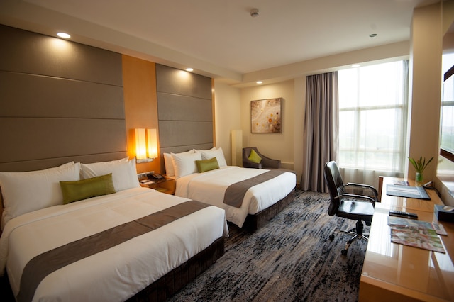 ザ ウォーターフロント ホテル