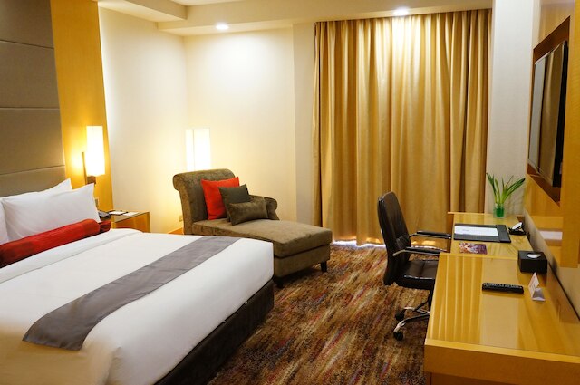 ザ ウォーターフロント ホテル