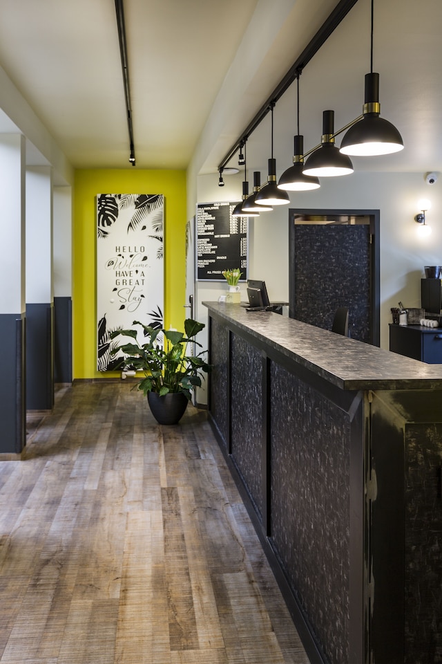 ファイブ リーズンズ ホテル & ホステル