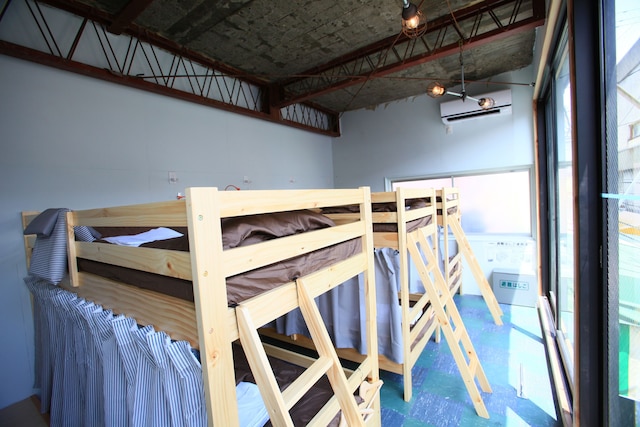 キャンプ奉還町バックパッカーズイン & ラウンジ