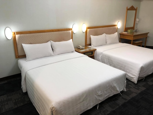 ユウナベビー ホテル (屏東恆農假期度假飯店)