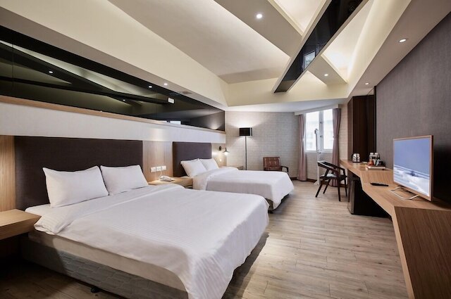 ユウナベビー ホテル (屏東恆農假期度假飯店)