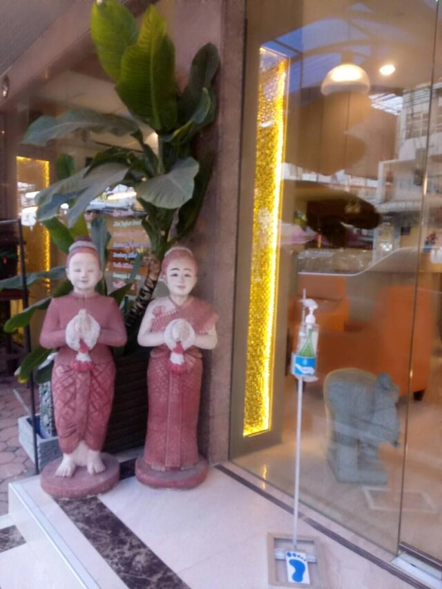 シービュー シラチャ ホテル