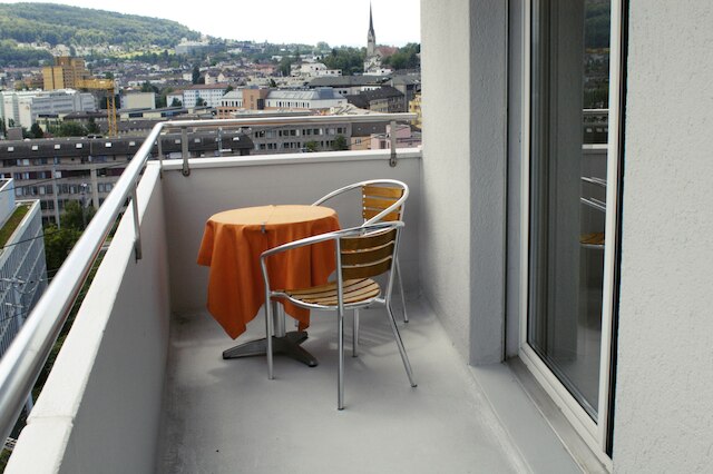 スイス スター タワー