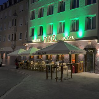 ホテル ファイブ