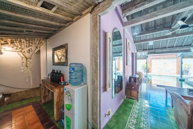 ヴィラ ウエスト