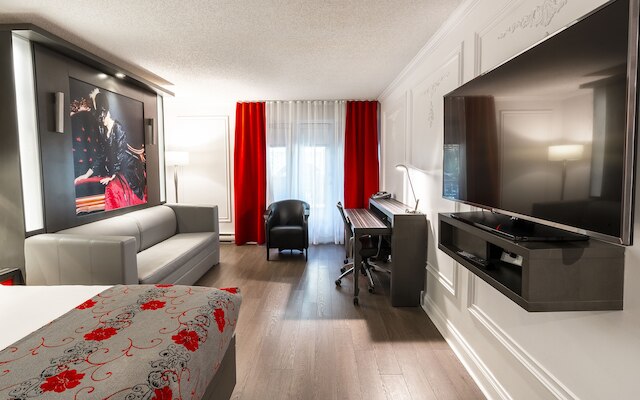 オテル プラザ ケベック パー JARO