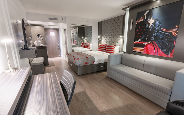 オテル プラザ ケベック パー JARO