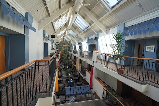 オテル リンドバーグ パー JARO