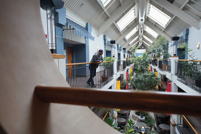 オテル リンドバーグ パー JARO