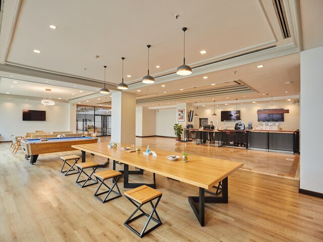 ザ ロイヤル シティ ホテル