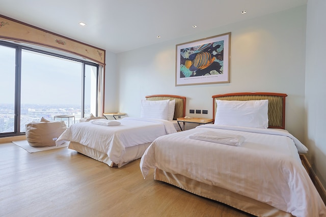 ザ ロイヤル シティ ホテル