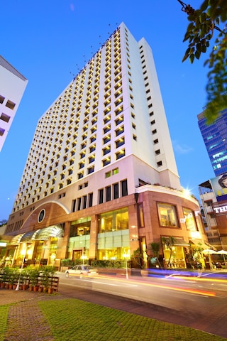 ザ ロイヤル シティ ホテル