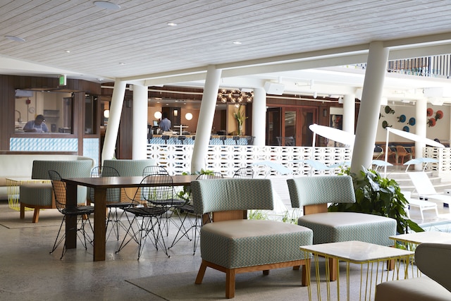 ザ サーフジャック ホテル & スイム クラブ