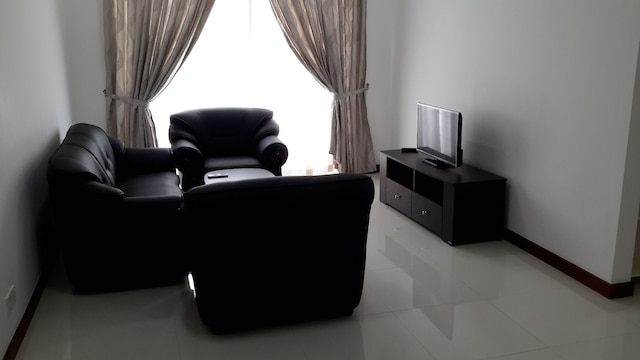 ベラビスタ アパートメンツ アット コーニッシュ コロンボ