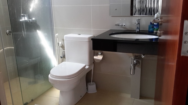 ベラビスタ アパートメンツ アット コーニッシュ コロンボ