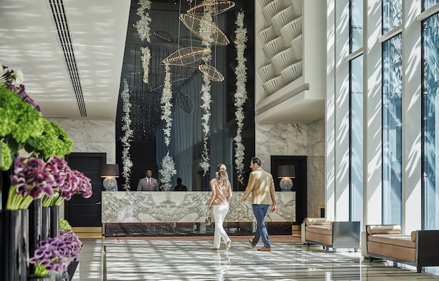 フォー シーズンズ ホテル アブ ダビ アット アル マライヤ アイランド