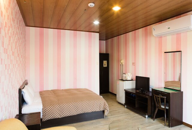 墾丁大尖山キャビン (墾丁大尖山休閒小屋)