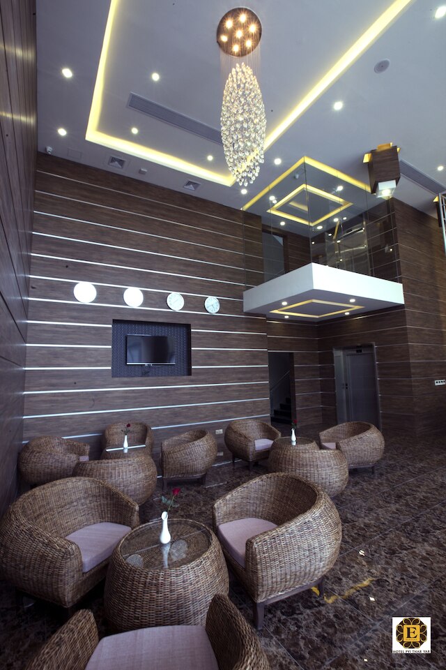 エレガント ホテル ピー タール ヤール