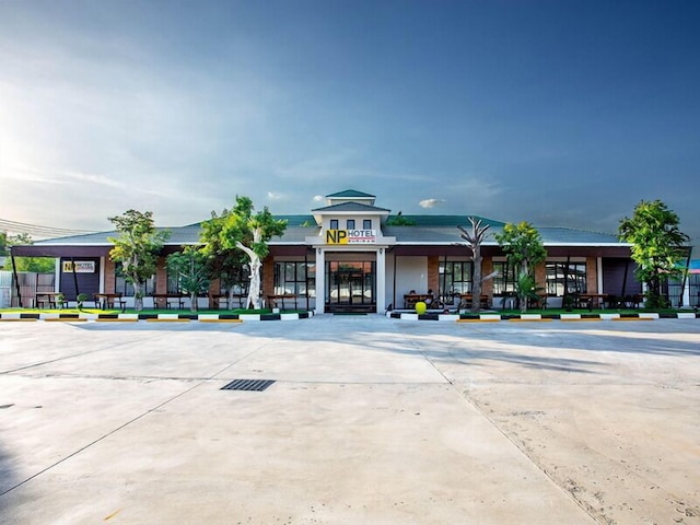 NP ホテル